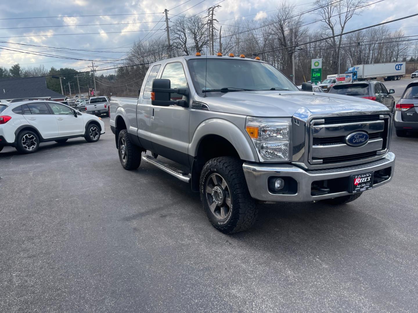 2015 Silver /Black Ford F-250 SD Lariat SuperCab 6.5ft. Bed 4WD (1FT7X2B61FE) with an 6.2L V8 OHV 16V engine, 6-Speed Automatic transmission, located at 547 E. Main St., Orwell, OH, 44076, (440) 437-5893, 41.535435, -80.847855 - Photo#2